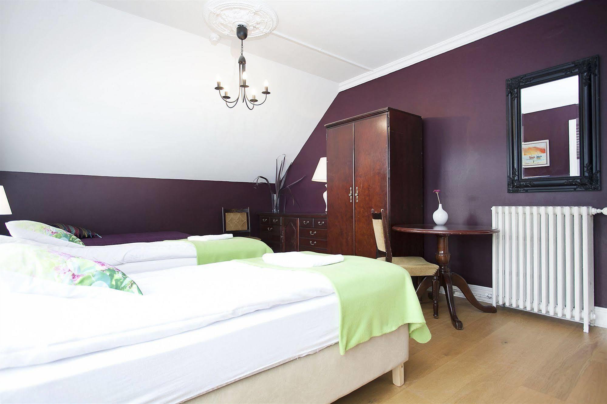 Skolabru Guesthouse 2*