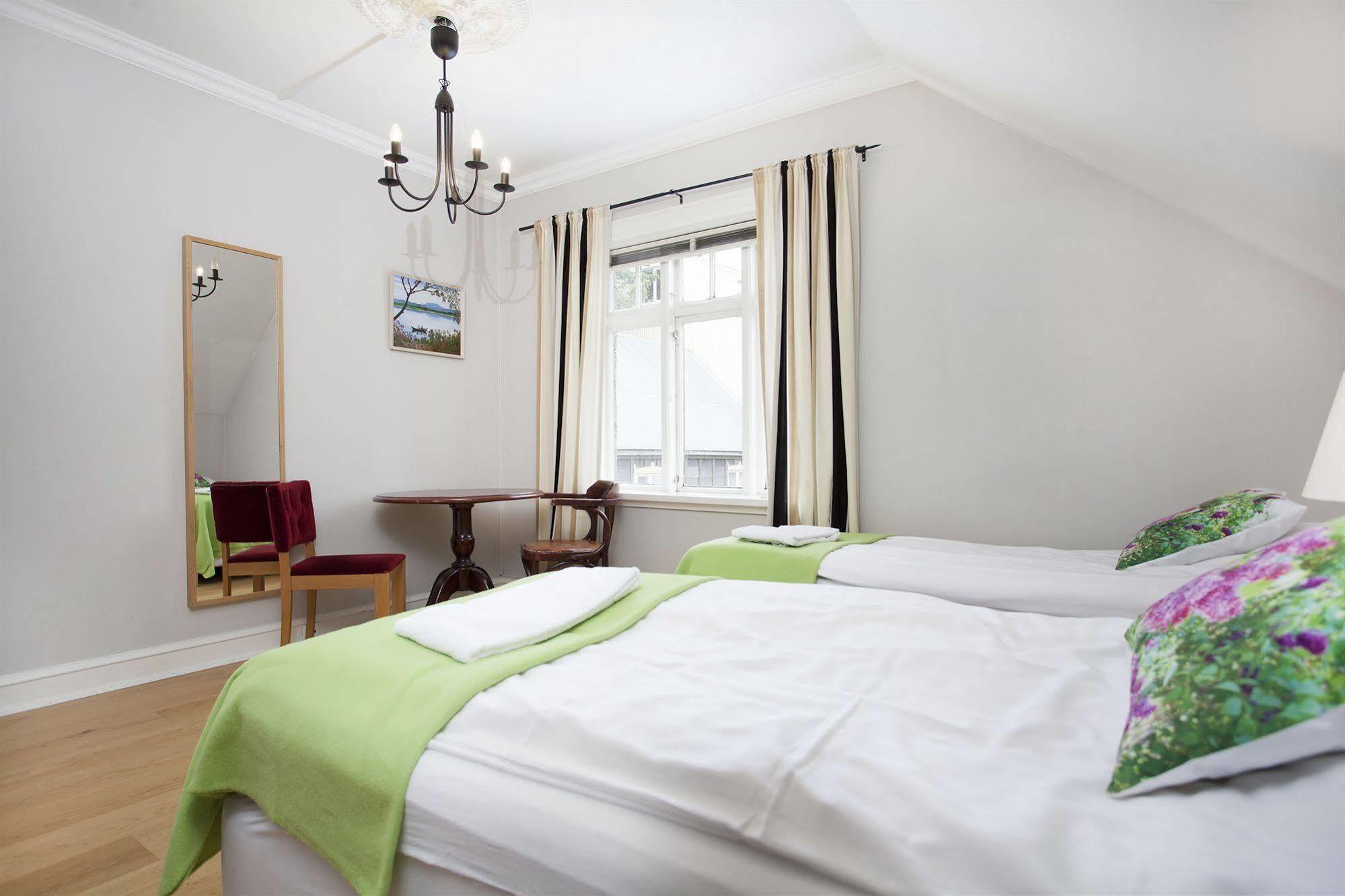 Skolabru Guesthouse
